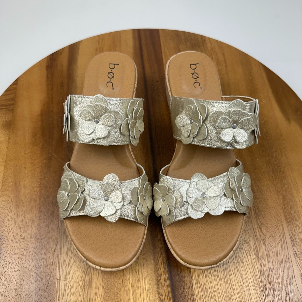New Womens BOC By Born Dalani Gold Faux Leather Wedge Slide Sandals Size 8 M